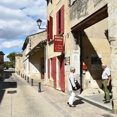 View Rhone * Aramon